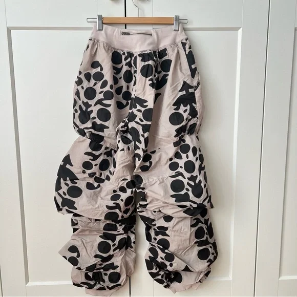 FP Movement Parade Pants sz Small